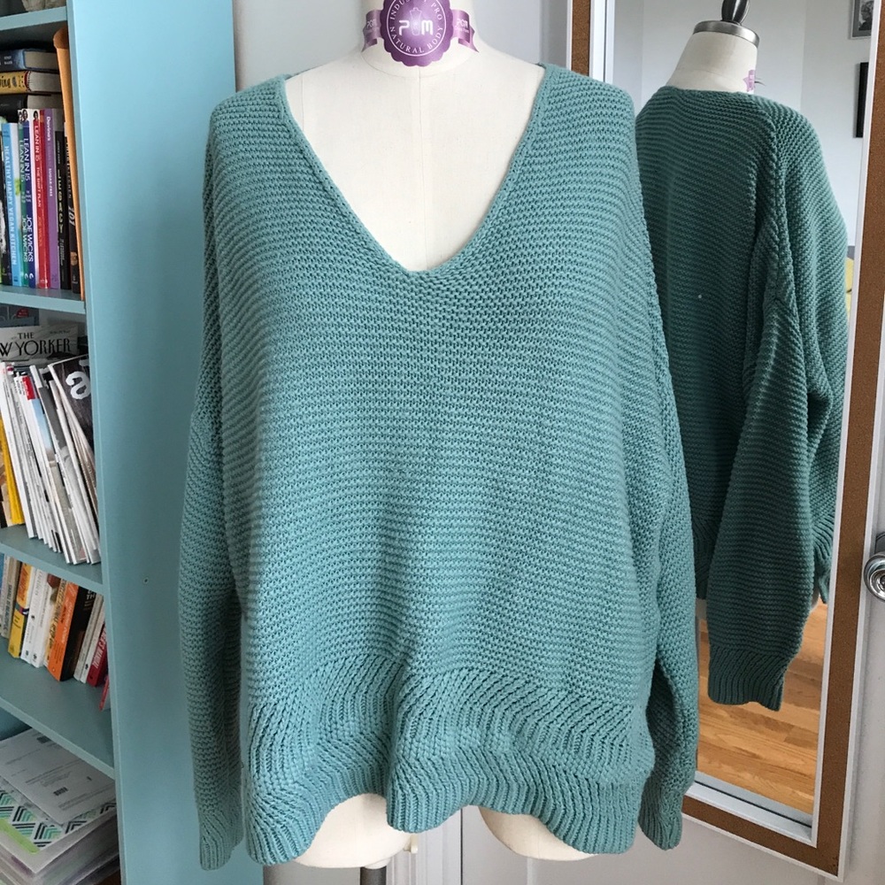 Oversized knitted sweater